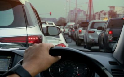 Cómo relajarte y aprovechar el tiempo en un embotellamiento vehicular